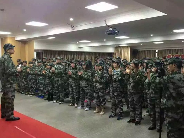 华体网页版登录入口团队拓展训练